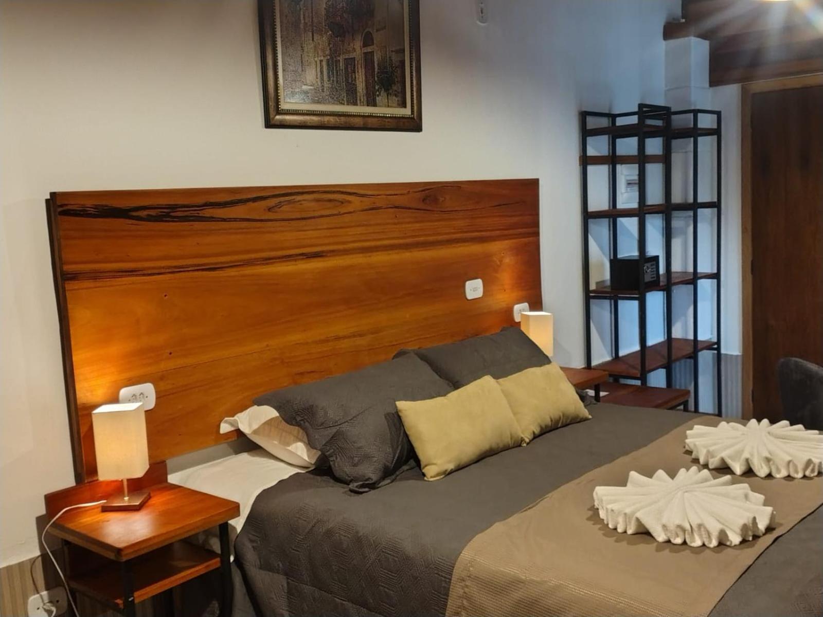 Casarao Da Ducha Hotel Concept Campos do Jordão Esterno foto